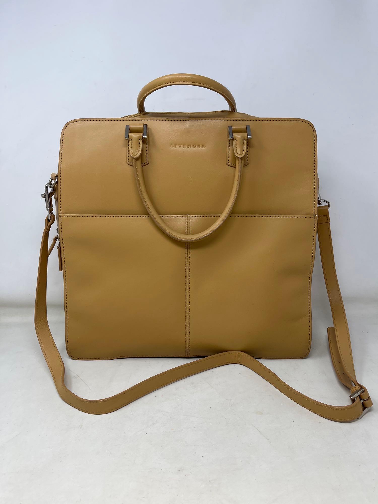 Levenger leather women's document case