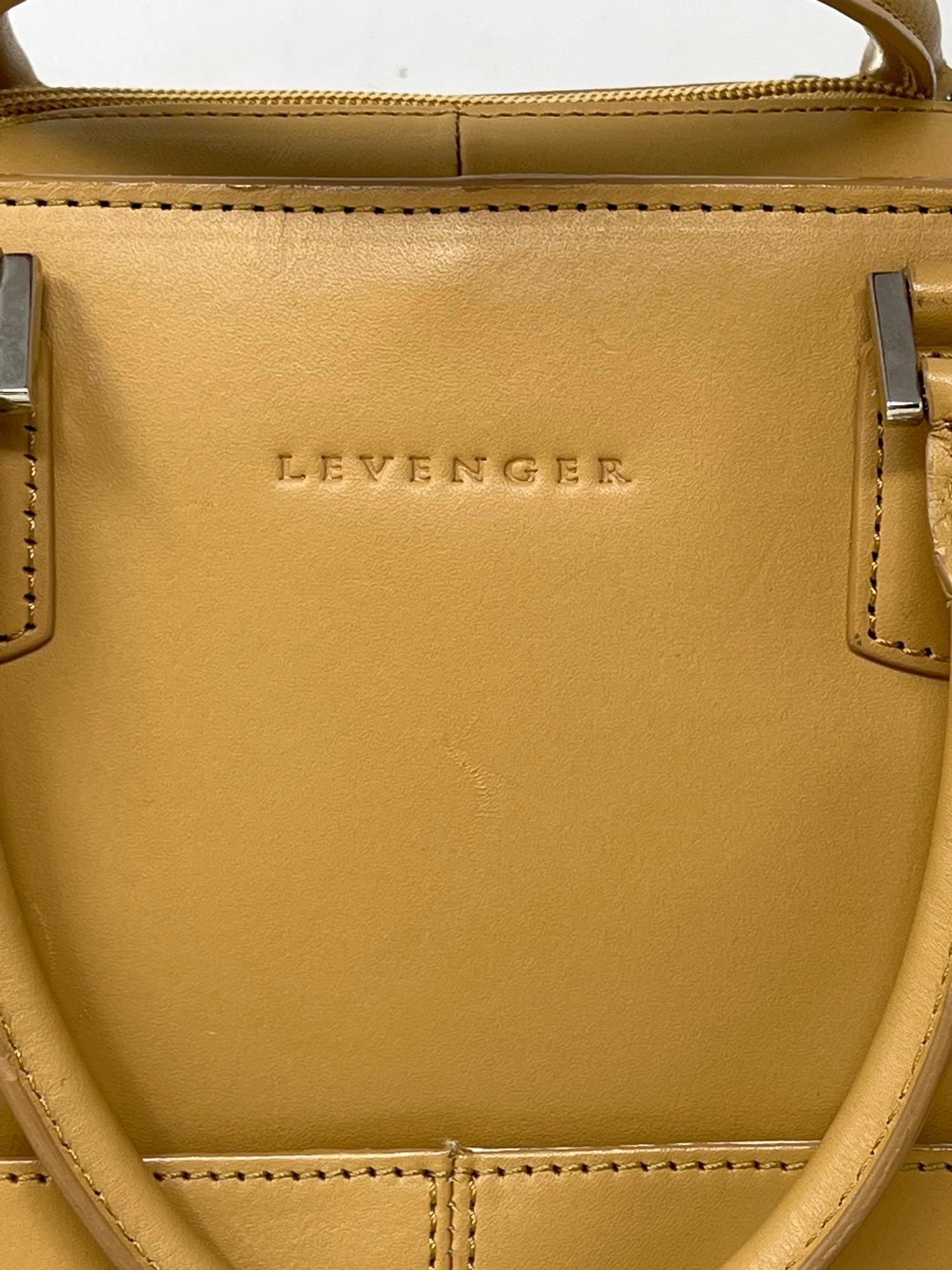Levenger leather women's document case
