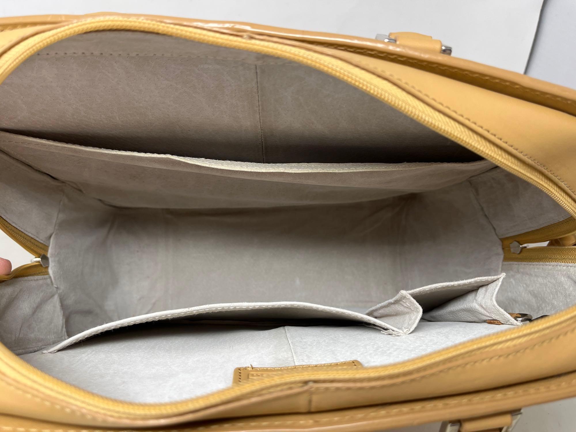 Levenger leather women's document case