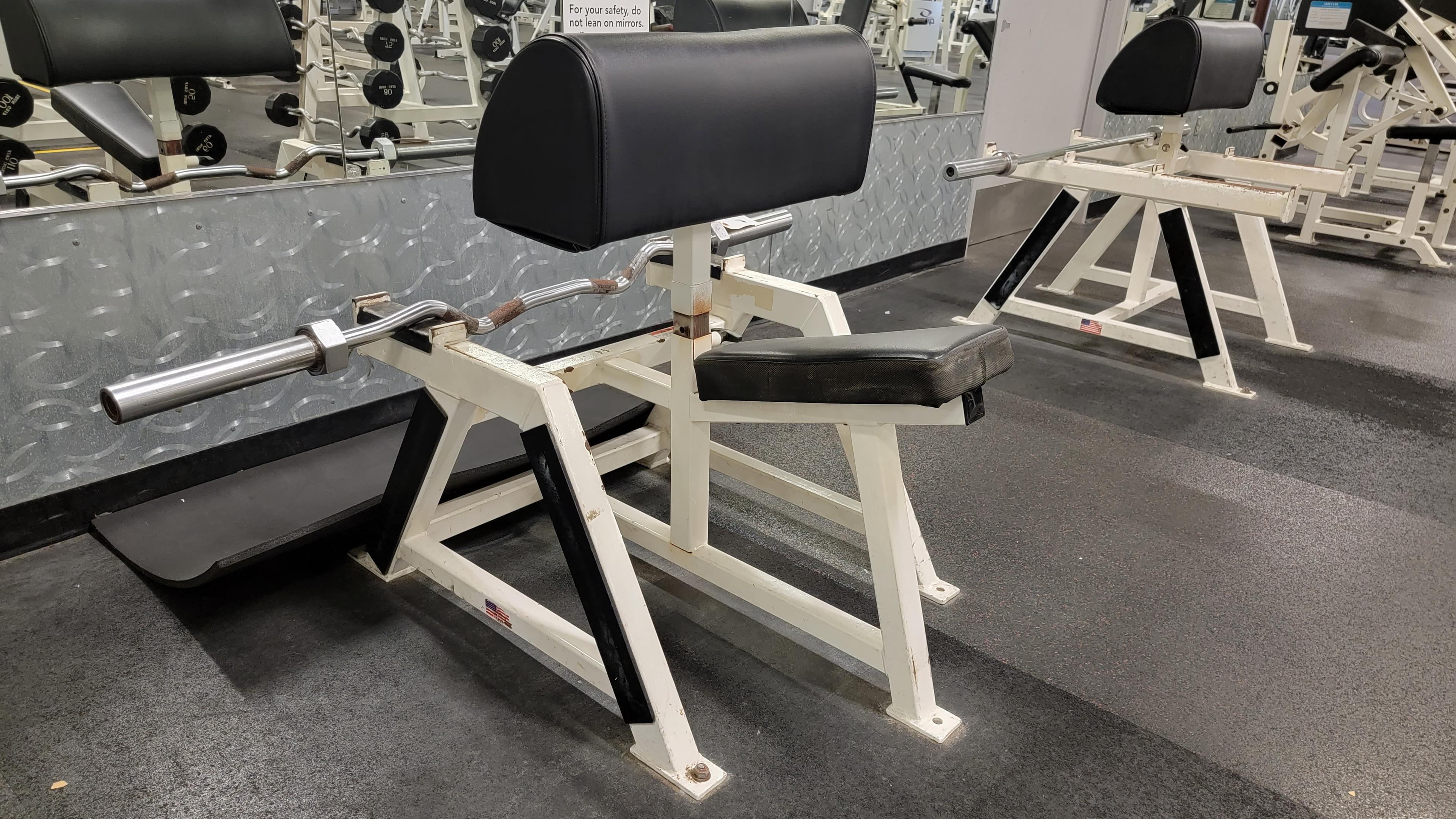 BODY MASTERS SEATED ARM CULR STATION WITH BAR
