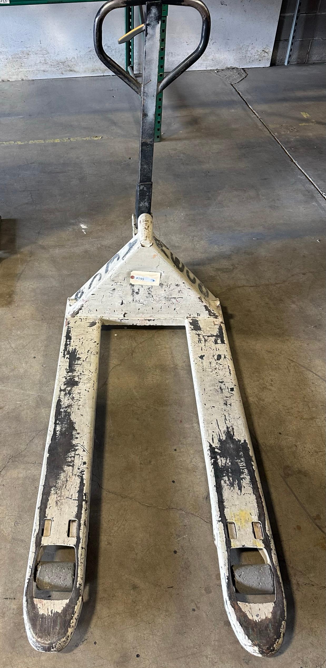 CROWN PALLET JACK