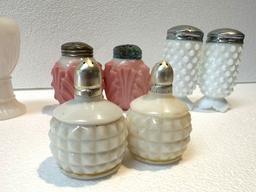 4PC VINTAGE SALT AND PEPPER SETS