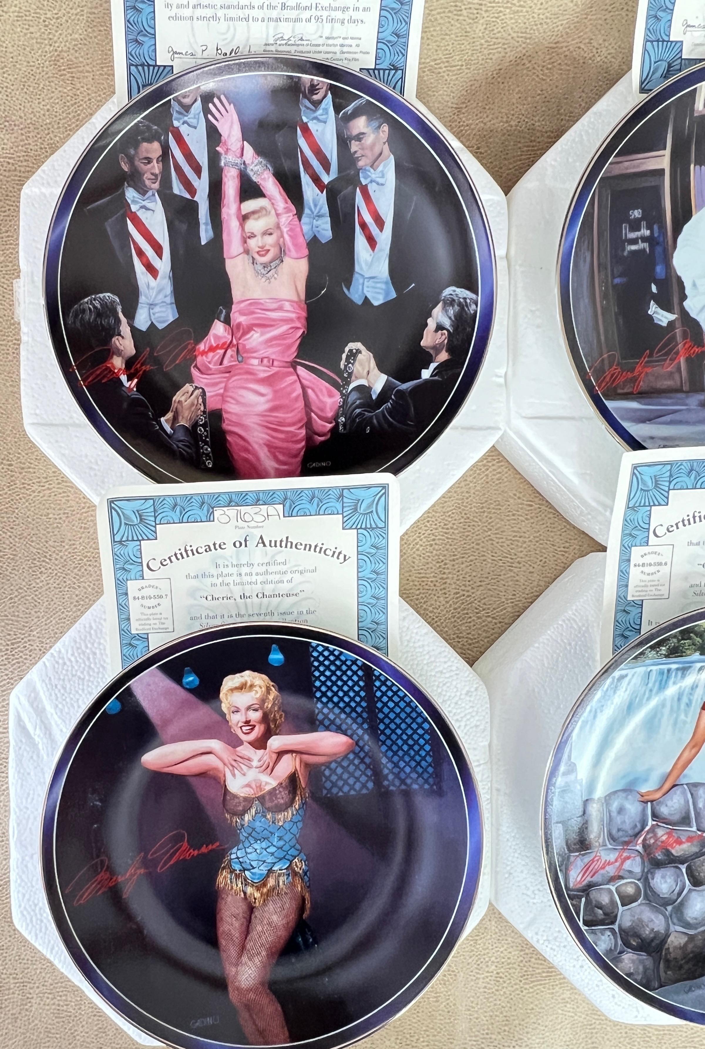 8PC MARILYN MONROE COLLECTOR PLATES WITH COA