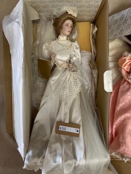 2PC FRANKLIN MINT HEIRLOOM DOLLS IN BOXES