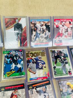 LOT OF 35PC FOOTBALL CARDS