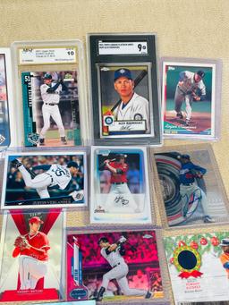 LOT OF BASEBALL CARDS AND HOLOGRAM CARDS