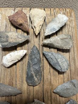 (2) ARROWHEAD DISPLAYS