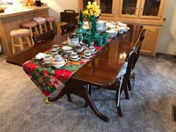 Mahogany Drop Leaf Dining Table w/ 3 Leaves & Watertown Slide and (4) Upholstered Seat Dining Chairs