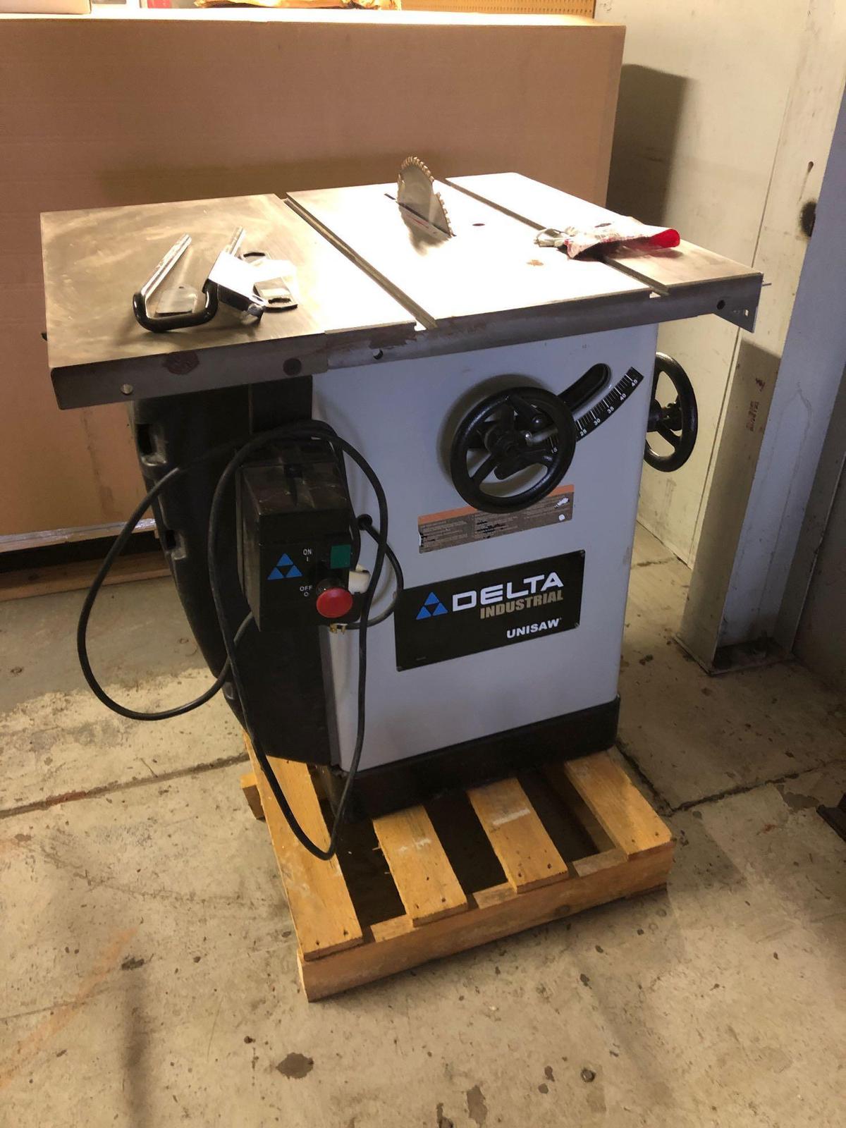 Delta Industrial Unisaw Tablesaw