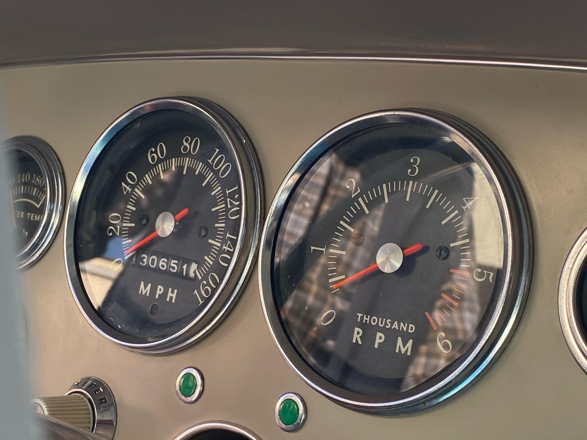 1963 Studebaker Avanti R2, Paxton Supercharger, Jet Thrust 289 V-8, 4 BBL, Borg Warner 3-speed AT