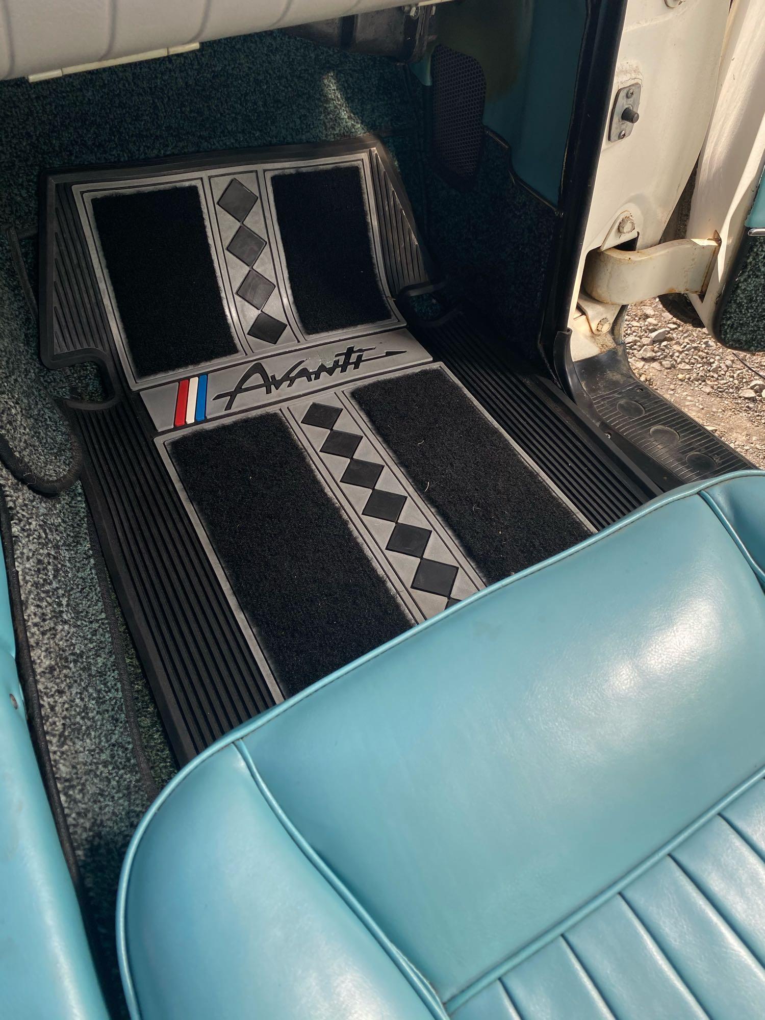 1963 Studebaker Avanti R2, Paxton Supercharger, Jet Thrust 289 V-8, 4 BBL, Borg Warner 3-speed AT