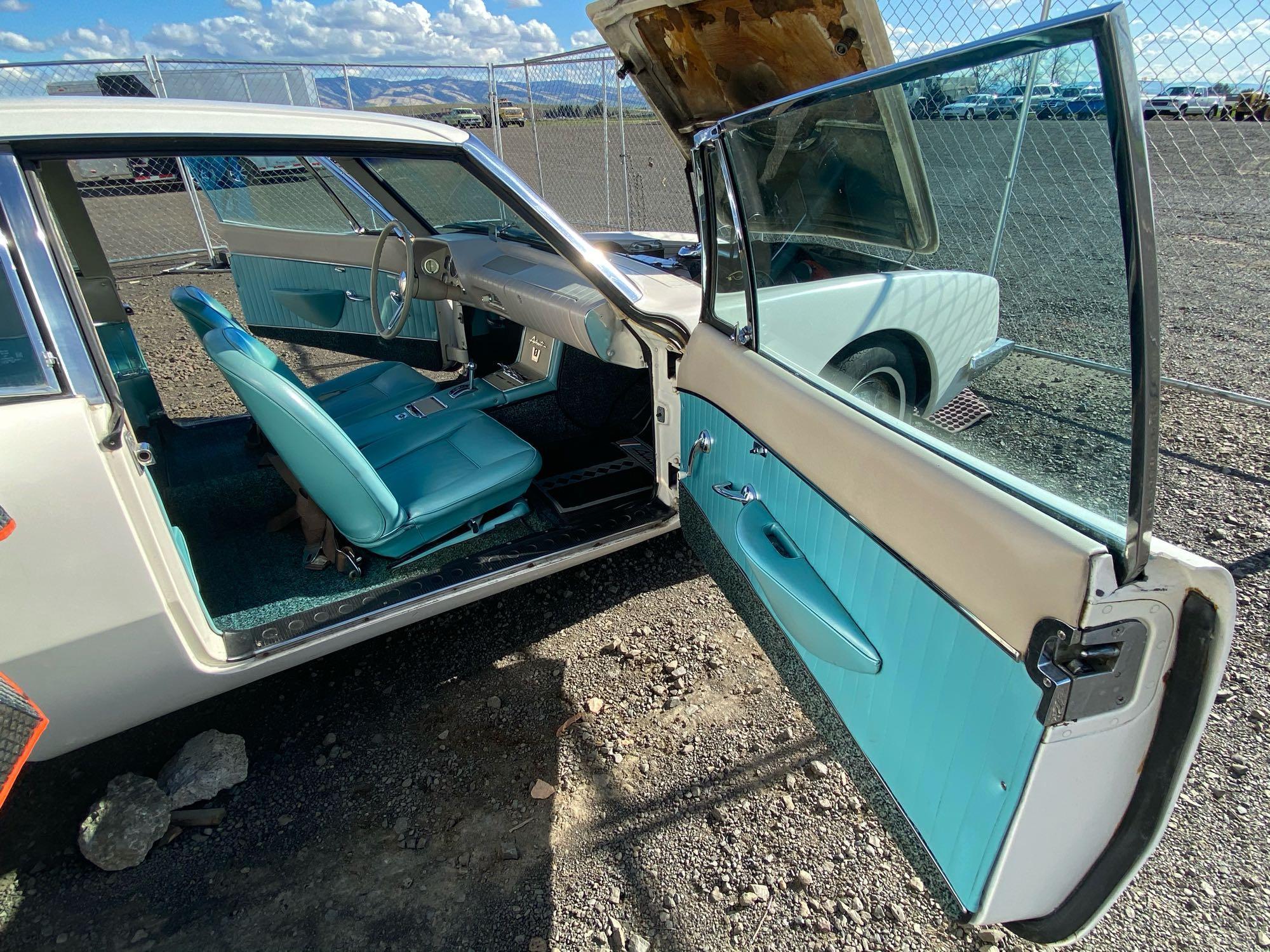1963 Studebaker Avanti R2, Paxton Supercharger, Jet Thrust 289 V-8, 4 BBL, Borg Warner 3-speed AT