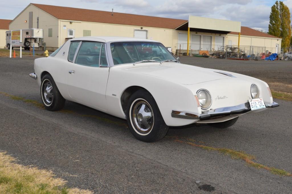 1963 Studebaker Avanti R2, Paxton Supercharger, Jet Thrust 289 V-8, 4 BBL, Borg Warner 3-speed AT