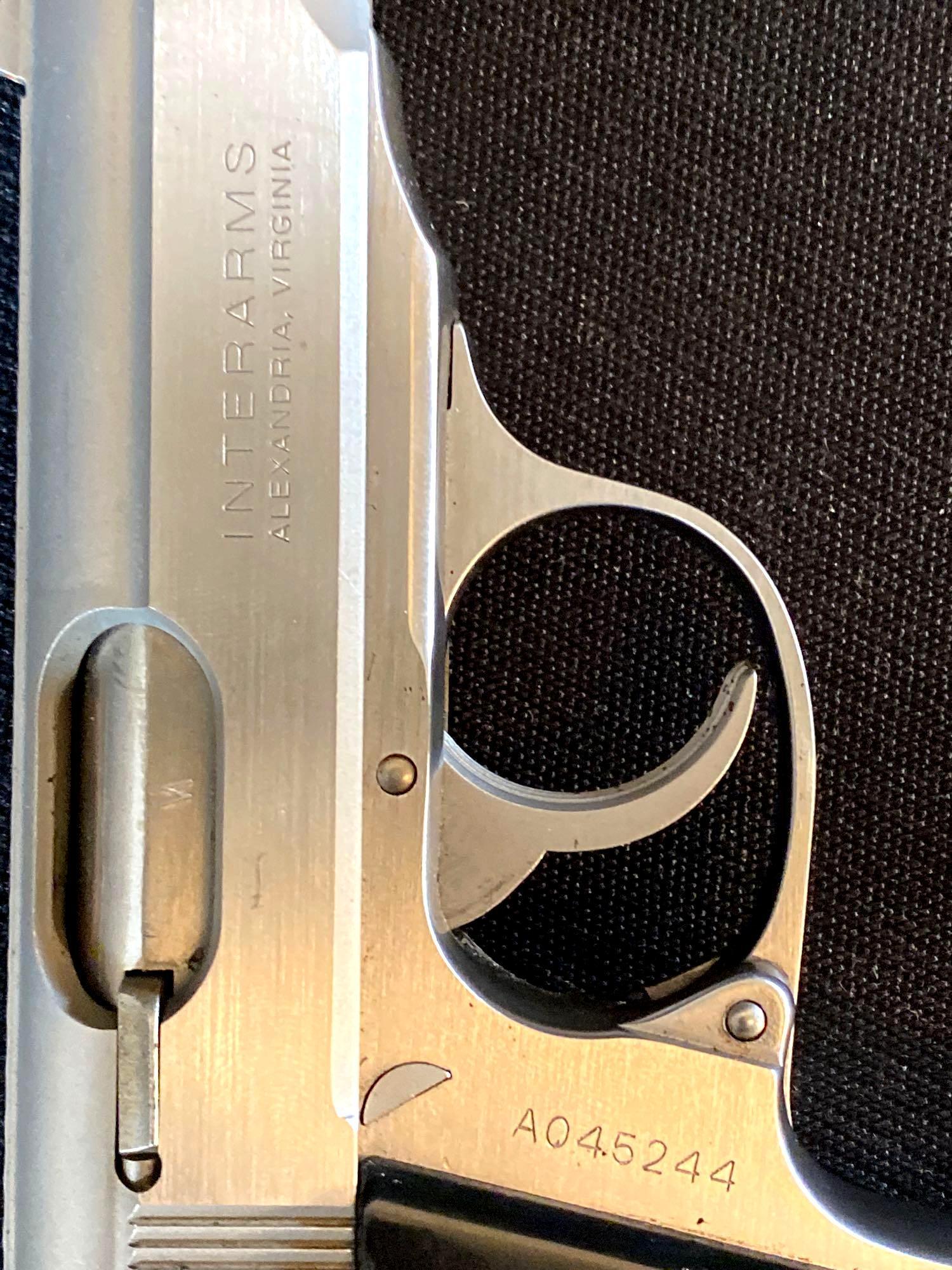 Walther Model PPK .380ACP Semi-Auto Pistol w/ Case