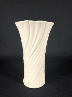 Larry McBean Franciscan Vase Sept 1938-Feb. 1939 Vase 9-3/4" H
