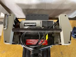 Delta Portable 12-1/2" x 5" x 9"Planer
