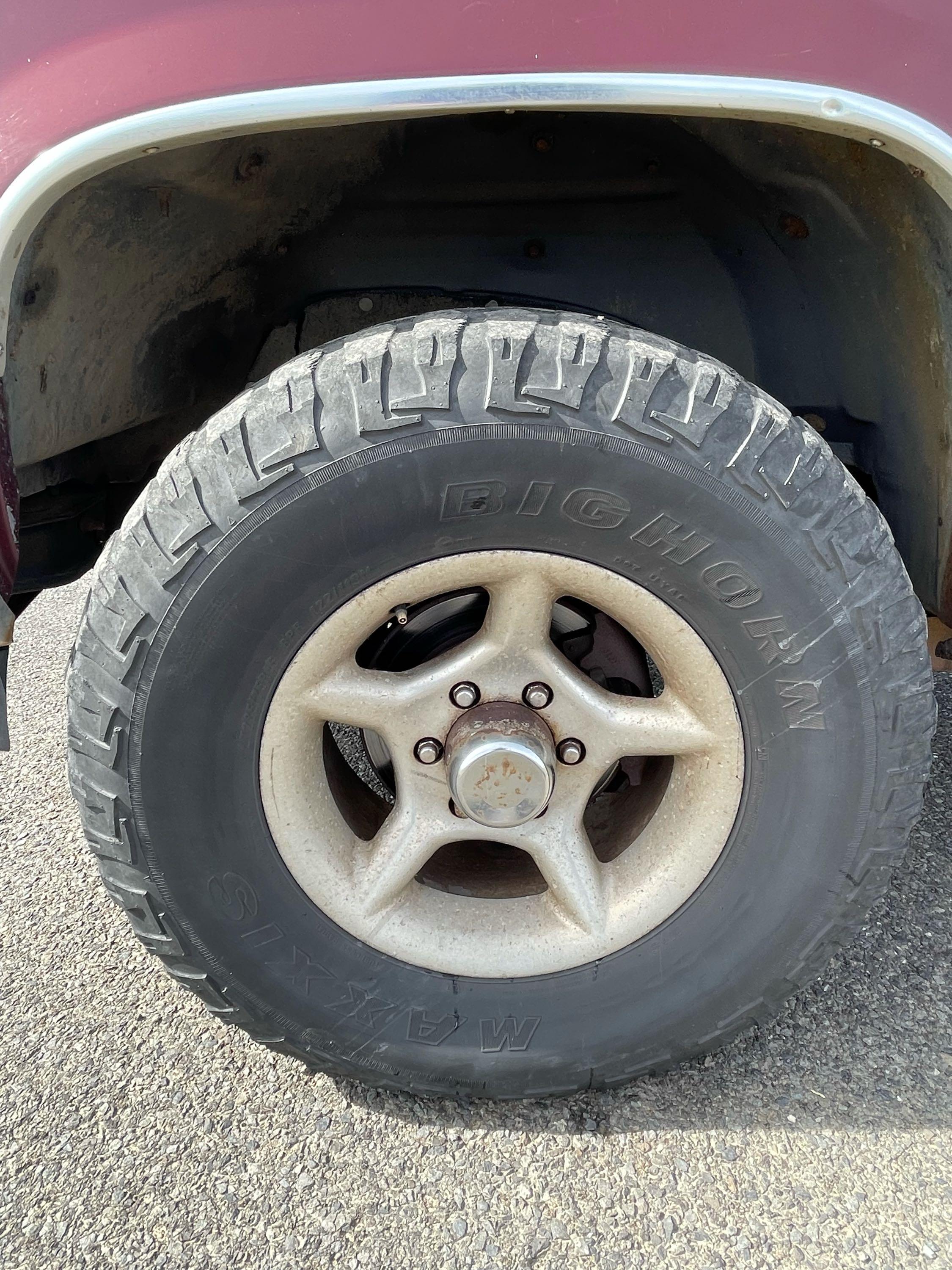1997 Chevrolet K1500 4 X 4 2-Door Extended Cab Z71 Pickup Truck