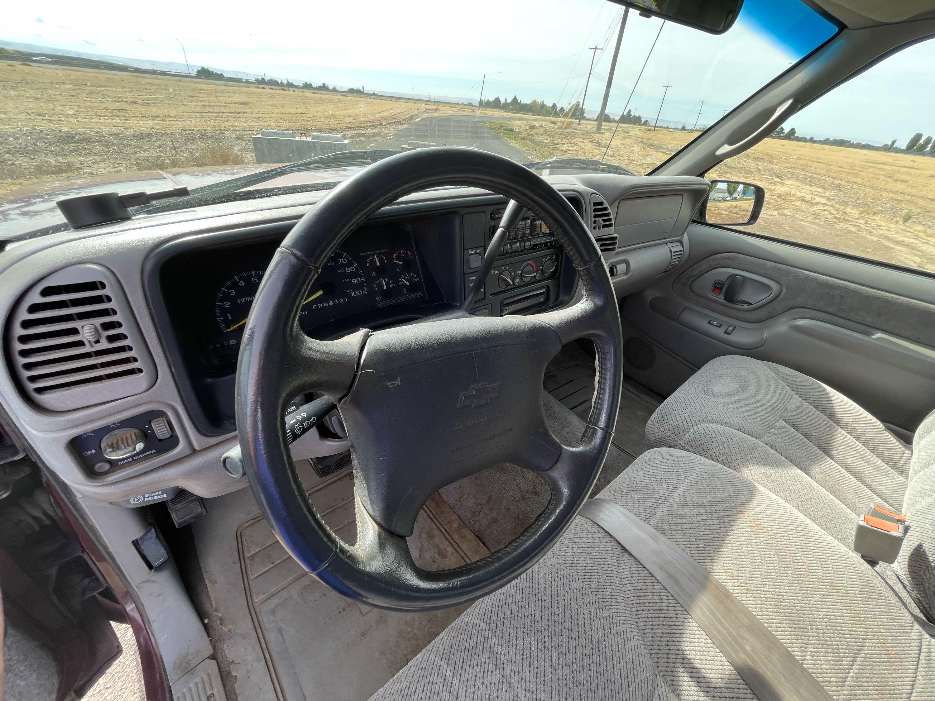 1997 Chevrolet K1500 4 X 4 2-Door Extended Cab Z71 Pickup Truck