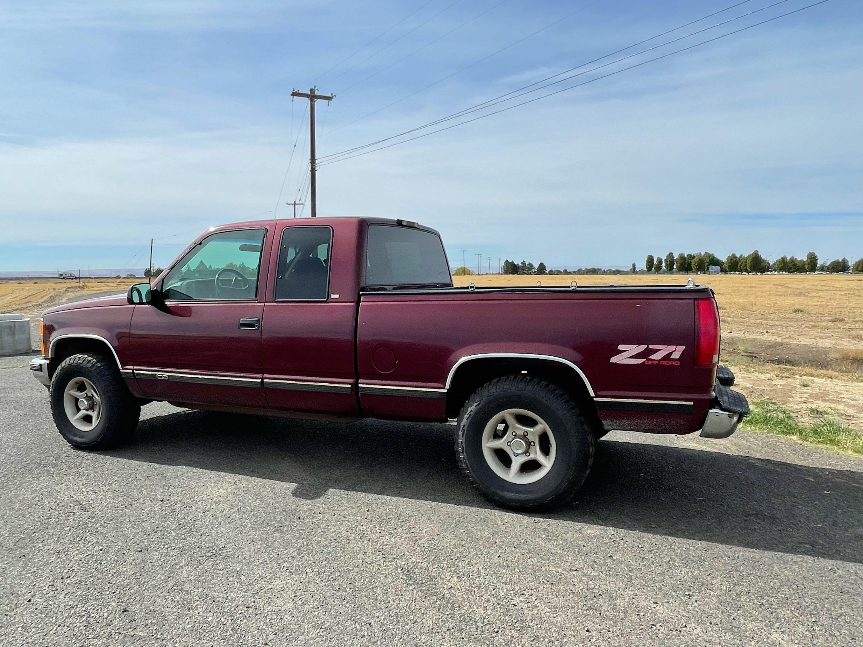 1997 Chevrolet K1500 4 X 4 2-Door Extended Cab Z71 Pickup Truck