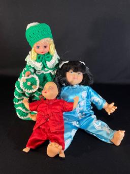 Assortment of various dolls -see photo's-