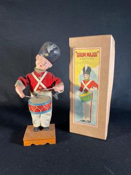 1930s CK Kosuge/Kuramochi Wind Up "Drum Major," A nifty toy w/ Original Box