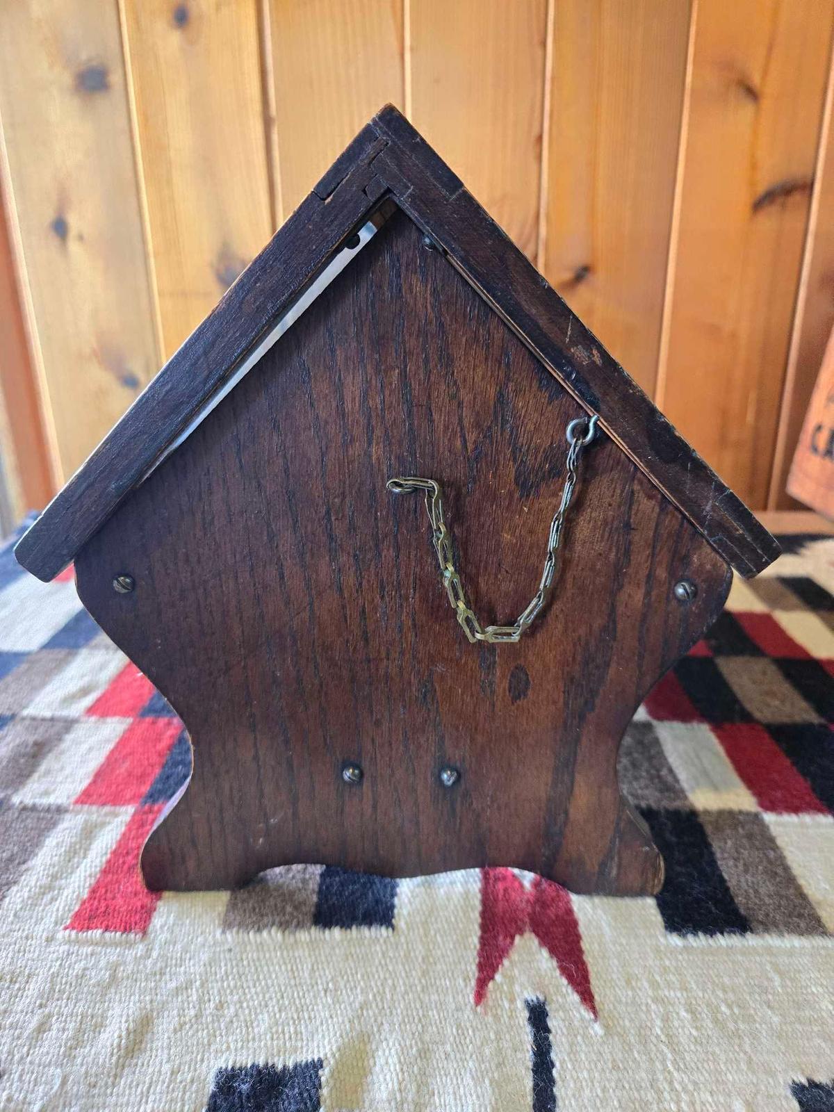 Antique Elastic display box