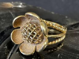 14K Flower Ring