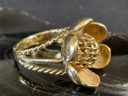 14K Flower Ring