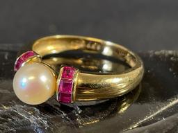 14K Gold Ring with Pearl and Ruby