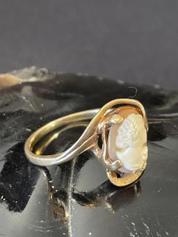 WWII 14K Gold Cameo Ring