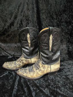 Men's Lucchese caiman leather western style boots.