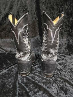 Men's Tony Lama bull hide boots, size 12D