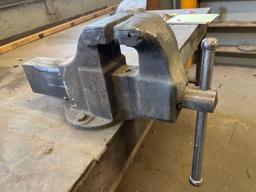 Columbian Bench Mounted Vise 4-1/2" Jaw