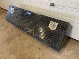 UWS Diamond Plate Tool Box