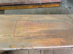 Vermont Tap & Die Set w/ Wooden Case