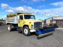 1988 Navistar International S1700 Dually Dumptruck w/ Snow Plow