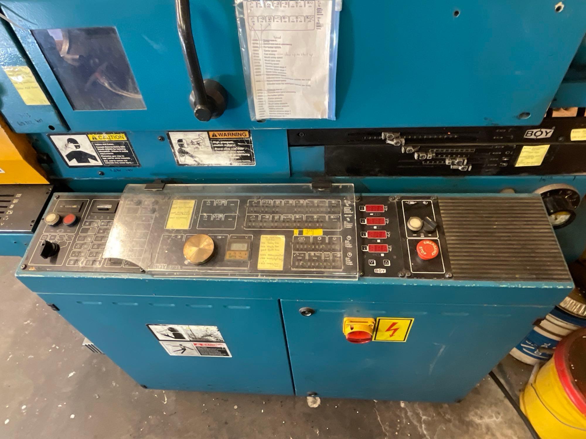 Boy 25D Plastic Injection Molding Machine