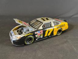 #17 Matt Kenseth Dewalt Die-cast Nascar toy