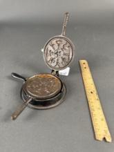 Mini cast iron waffle machine