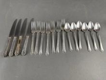 Sterling heirloom rose, 17 pieces
