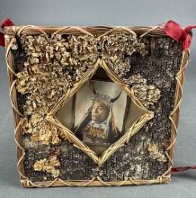 Victorian picture frame with picture of a man