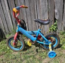 Child's Thomas bike w training wheels