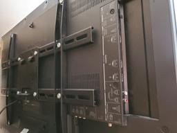 Toshiba flatscreen TV