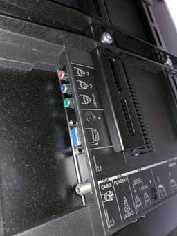 Toshiba flatscreen TV