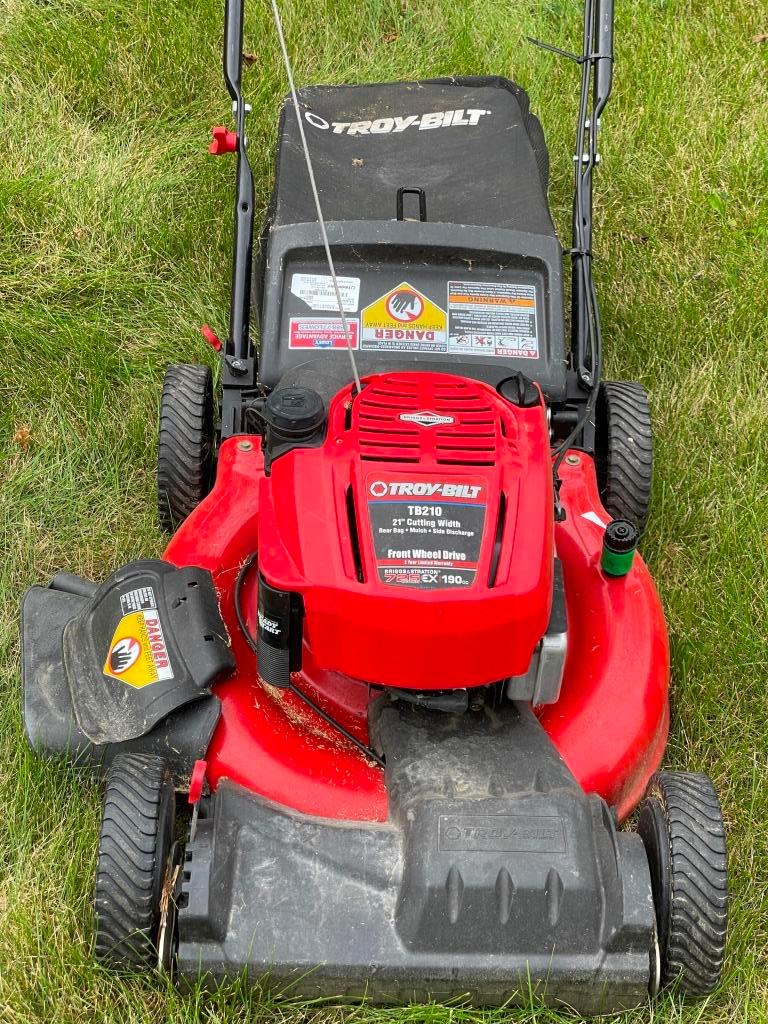 Self-propelled Lawn Mower