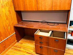 Hon Desk and hutch