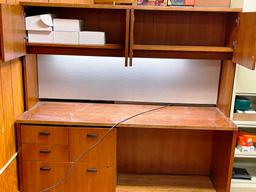 Hon Desk and hutch