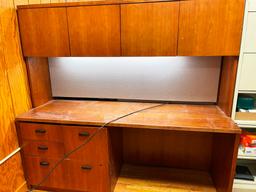 Hon Desk and hutch