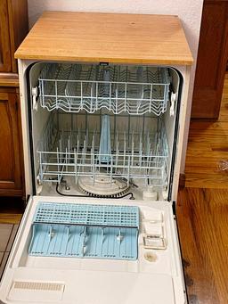 Portable dishwasher