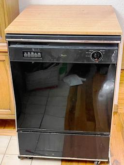 Portable dishwasher